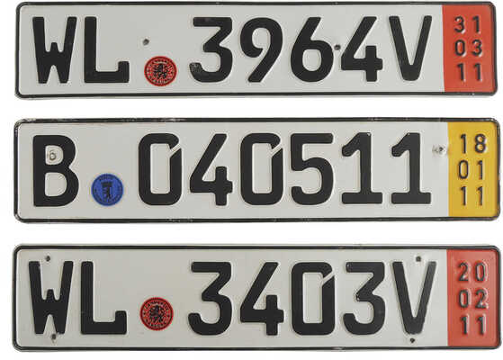 Лот из шести немецких номерных знаков экспортируемых автомобилей